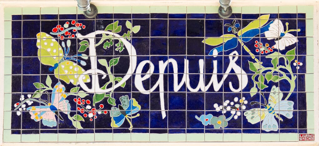 Enseigne Restaurant en céramique émaillée motifs floraux