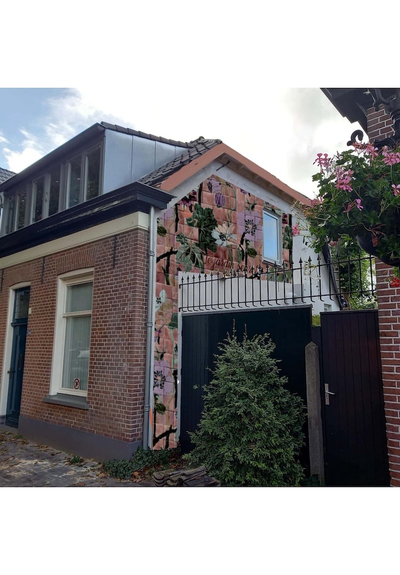 Rénovation de façade avec céramique émaillée Art Nouveau