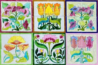 Frise florale céramique émaillée, composition de fleurs multicolores style Art Nouveau